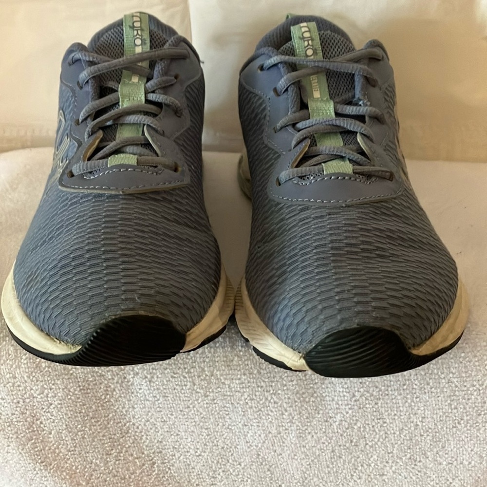 Ryka Women’s Blue Mesh Acclerate Lace Up Sneakers  Sz appears to be 7 1/2
